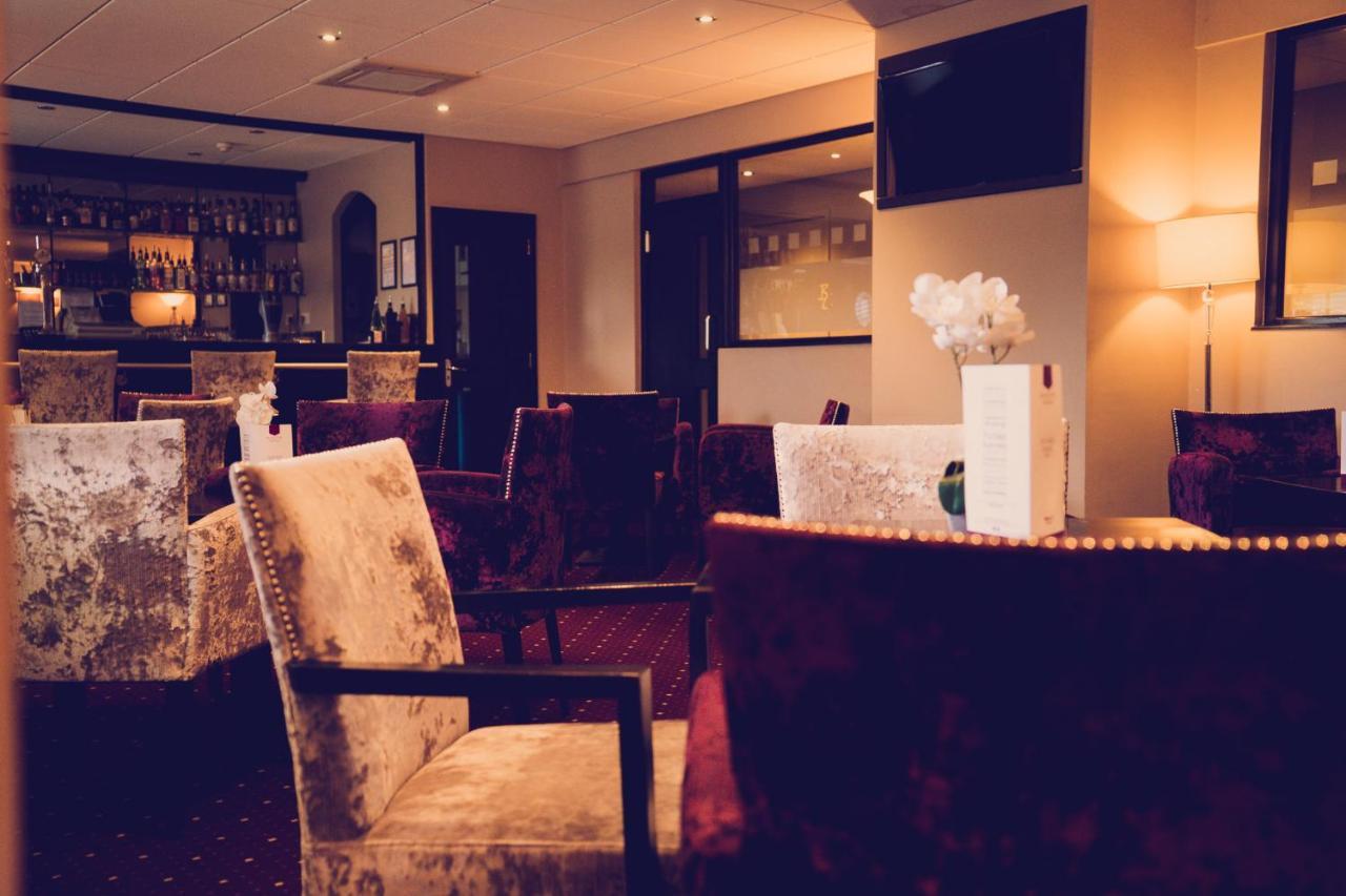 The Briar Court Hotel Huddersfield Extérieur photo