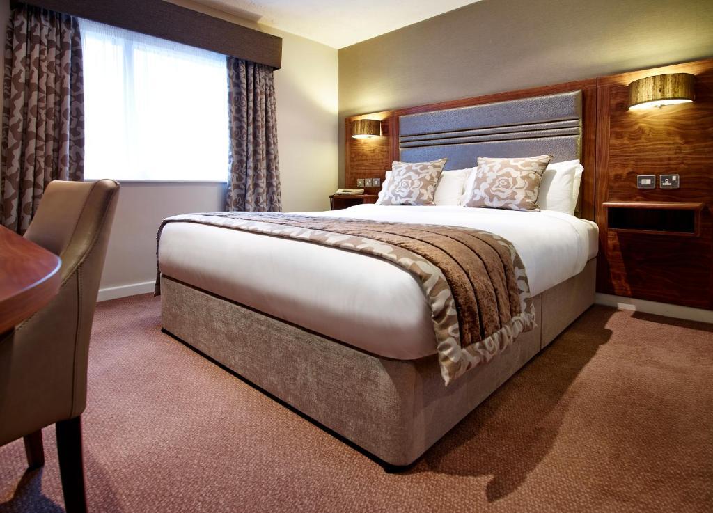 The Briar Court Hotel Huddersfield Chambre photo