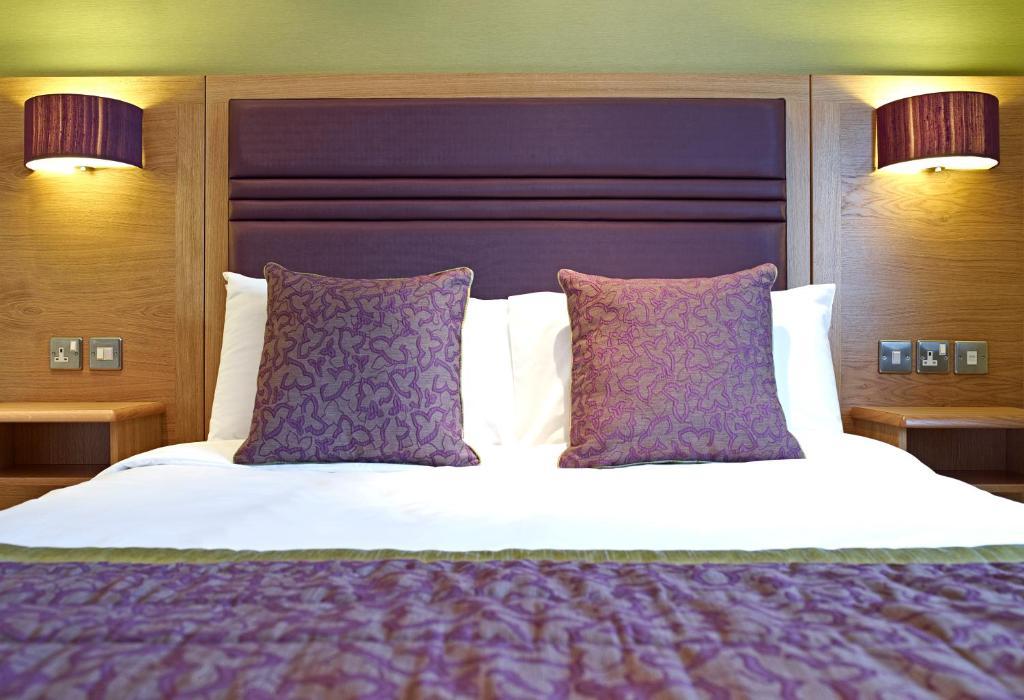 The Briar Court Hotel Huddersfield Chambre photo